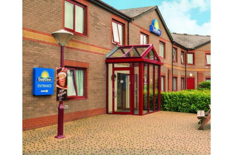 Days Inn Магор Экстерьер фото